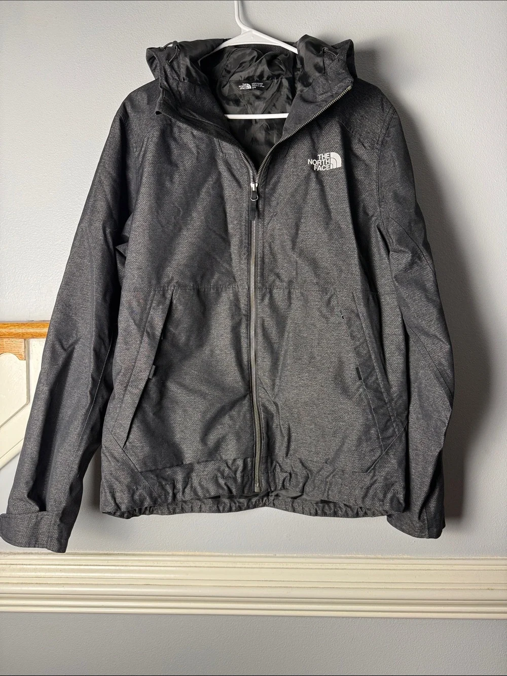 The North Face Men's Hooded Rain Jacket - Charcoal Millerton